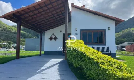 Casa com 3 dormitórios à venda, 120 m² por R$ 520.000 - São José do Imbassaí - Maricá/RJ