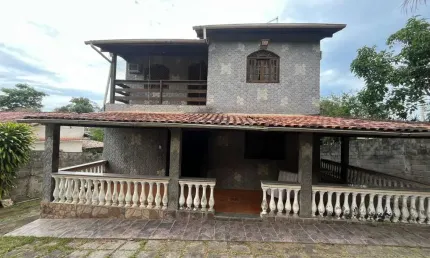 Casa com 5 Quartos, Área gourmet e Piscina à venda, 201 m² por R$ 580.000 - Itaipuaçu - Maricá/RJ