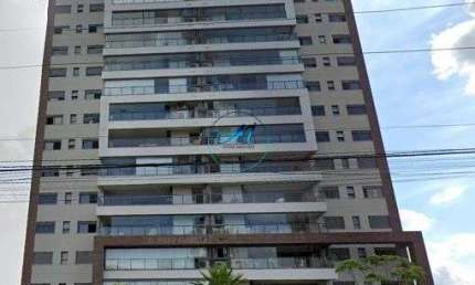 Apartamento com 3 Quartos e 4 banheiros à Venda, 135 m²