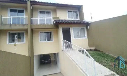 Sobrado a venda 03 quartos c/suíte, 03 vagas no Xaxim em Curitiba PR