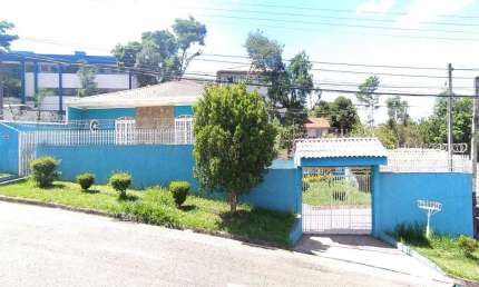 Casa a venda c/ amplo terreno, 05 quartos c/suíte no Santa Cândida/Boa Vista em Curitiba Pr