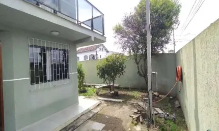 Sobrado a venda no Cajuru, 03 quartos c/suíte em Curitiba PR
