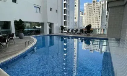 Apartamento mobiliado, ensolarado 03 suítes, 03 vagas em bal. camboriú sc