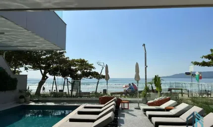 (Financiamento e estuda permutas) Apartamento a venda, Frente Mar, Mobiliado, 04 suítes, 03 vagas, com 337,39 m², em Itapema- SC
