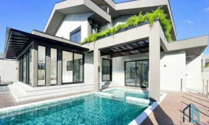 Casa MOBILIADA LINDA em condomínio, 04 suítes, 04 vagas, em Blumenau SC