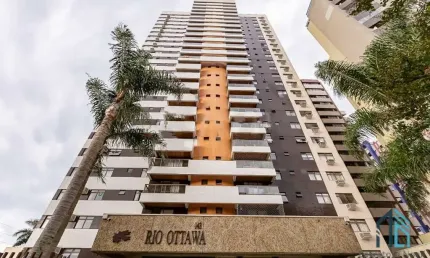Apartamento 04 quartos sendo uma suíte, 02 vagas de garagem no Cabral/Ahú em Curitiba PR