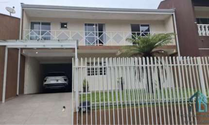 (PERMUTA) Sobrado 03 quartos c/suíte, no Santa Cândida em Curitiba PR