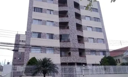 Apartamento ensolarado, 03 quartos c/suíte, 02 vagas, semi mobiliado no ahú em curitiba pr