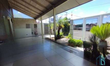 Casa com amplo terreno nos fundos de 364 m², 03 quartos c/suíte Bairro São José em Flores da Cunha RS