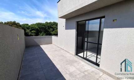 Sobrado novo, 02 suítes, terraço aberto e ático no Santa Cândida em Curitiba PR