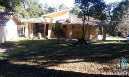 Chácara ótima localização a venda 02 casas, piscina, açude, salão de festas, em Mandirituba PR