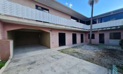 (PERMUTA) Casa a venda 04 quartos c/suítes, no Sitio Cercado em Curitiba Pr