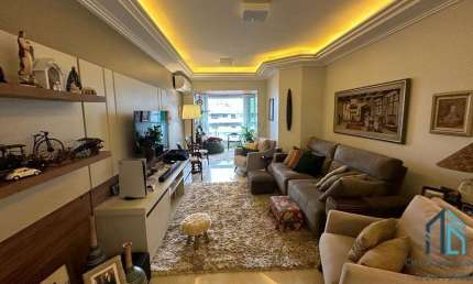 Apartamento Mobiliado, 03 quartos c/suíte, 02 vagas, beira-mar Praia Central em Itapema SC