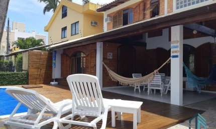 Casa a venda 04 quartos, 200 metros do Mar em Canasvieiras Florianópolis SC