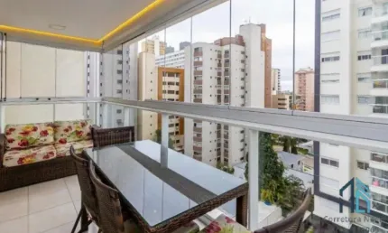 Apartamento mobiliado, 03 quartos c/suíte, 02 vagas no água verde em curitiba pr