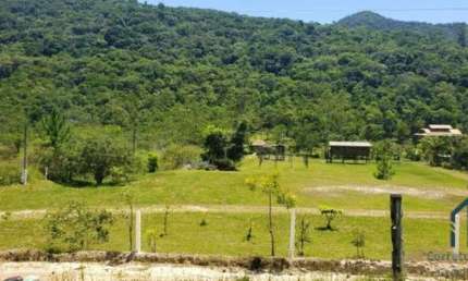 Sítio plana, 24.200 mil m², lagoa c/ peixes, área gourmet, fibra ótica, em ITAJAÍ SC