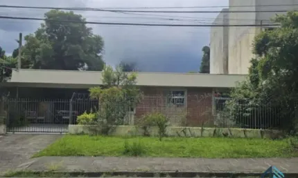 Casa Residencial Comercial, 04 quartos c/suíte, ótima localização no Bigorrilho em Curitiba PR
