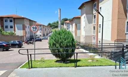Apartamento ensolarado, 02 quartos, vaga livre, no Santa Cândida em Curitiba PR