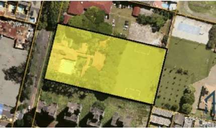 Terreno de 7260 mt2, Zr3, testada de 60 mt2, boa topografia, região mais alta de Maringá PR
