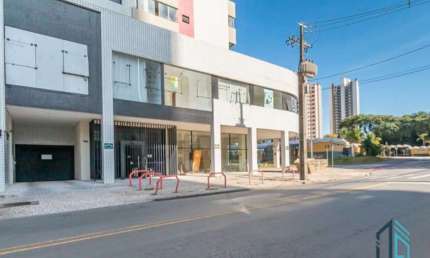 Apartamento 01 quarto, andar alto, próximo terminal Cabral em Curitiba PR