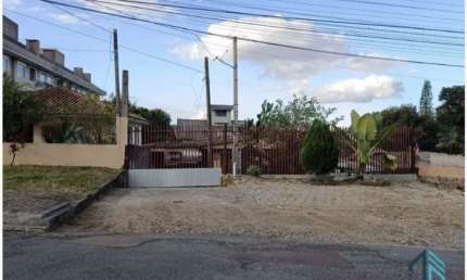 Terreno com 04 casas no bairro Boa Vista em Curitiba PR