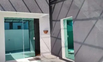 Sobrado em condomínio, mesma rua do Condor, 02 quartos, no Jardim das Américas em Curitiba PR