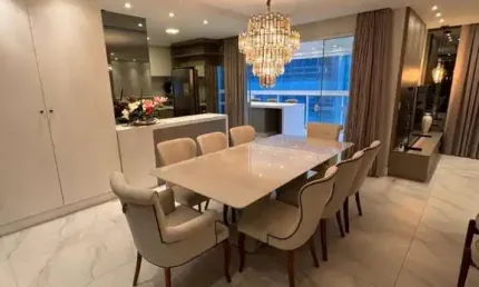 Apartamento lindo, 03 suítes, 03 vagas, Mobiliado, Meia Praia em Itapema SC