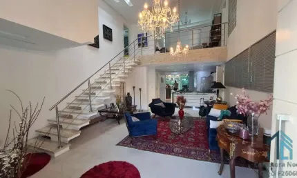 Casa em condomínio, 05 quartos sendo 04 suítes, 05 vagas, no Bairro Alto em Curitiba PR