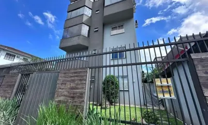 Apartamento no iririú com 3 quartos para venda, 132 m²