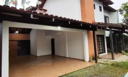 SOBRADO no SAGUAÇÚ com 3 quartos para VENDA, 215 m²