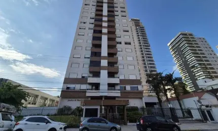 Apartamento no centro com 2 quartos para locação, 74 m²