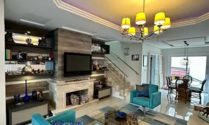 Casa com 3 quartos à venda na Rua Reverendo Doutor Israel Vieira Ferreira, 275, Estância Velha, Canoas, 210 m2 por R$ 1.250.000