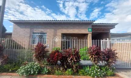 Casa com 4 quartos à venda na Ibicui, 179, Estância Velha, Canoas, 182 m2 por R$ 580.000