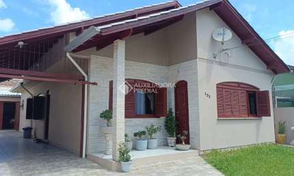 Casa com 4 quartos à venda na Avenida Alberto Pasqualini, 123, Parque Amador, Esteio, 187 m2 por R$ 799.990