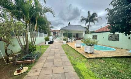 Casa com 3 quartos à venda na Rua Itaparica, 41, Igara, Canoas, 136 m2 por R$ 800.000
