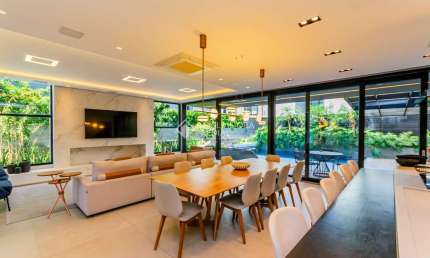 Casa em condomínio fechado com 4 quartos à venda na Rua Manuel Bandeira, 450, Marechal Rondon, Canoas, 451 m2 por R$ 6.799.900