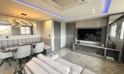 Apartamento com 2 quartos à venda na Rua Napoleão Laureano, 90, Centro, Canoas, 55 m2 por R$ 595.000