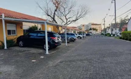 Casa em condomínio fechado com 2 quartos à venda na Irmã Maria Hiltgardis, 18, Olaria, Canoas, 112 m2 por R$ 270.000