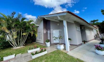 Casa com 4 quartos à venda na Rua Capiberibe, 441, Igara, Canoas, 222 m2 por R$ 1.400.000