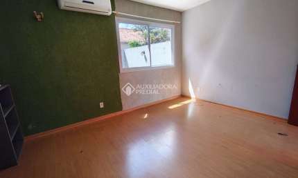 Casa em condomínio fechado com 2 quartos à venda na Rua Dezoito, 376, Olaria, Canoas, 115 m2 por R$ 299.000