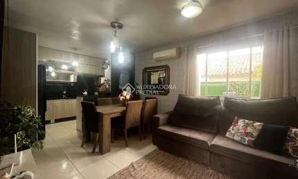 Casa em condomínio fechado com 2 quartos à venda na Irmã Maria Hiltgardis, 376, Olaria, Canoas, 54 m2 por R$ 360.000