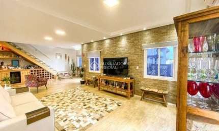 Casa com 3 quartos para alugar na Rua Professora Delphina Ferrari, 12, Igara, Canoas, 257 m2 por R$ 8.400