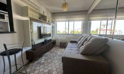 Apartamento com 2 quartos para alugar na Rua Brasil, 1375, Centro, Canoas, 56 m2 por R$ 3.330