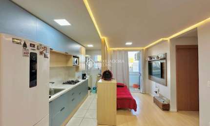 Apartamento com 2 quartos à venda na Carlos Alberto Lauermann Nunes, 210, Olaria, Canoas, 51 m2 por R$ 330.000