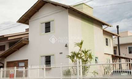 Casa com 4 quartos à venda na Rua Arco íris, 622, Carianos, Florianópolis, 162 m2 por R$ 1.500.000