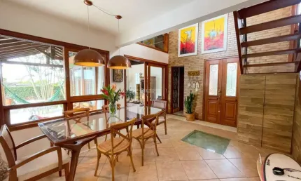 Casa com 3 quartos à venda na Rua Canto da Amizade, 61, Lagoa da Conceição, Florianópolis, 263 m2 por R$ 2.990.000