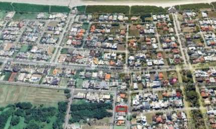 Terreno em condomínio fechado à venda na Rua das Guaracemas, 166, Jurerê Internacional, Florianópolis, 360 m2 por R$ 2.700.000