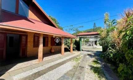 Casa com 4 quartos à venda na Servidão Dona Bia, 107, Morro das Pedras, Florianópolis, 264 m2 por R$ 1.320.000