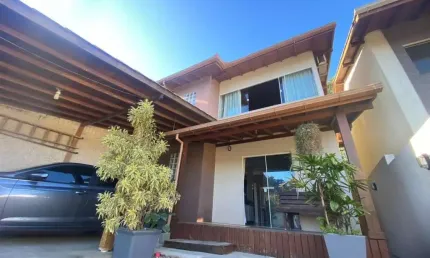 Casa com 2 quartos à venda na Servidão Leôncio Amaro Duarte, 420, Pântano do Sul, Florianópolis, 200 m2 por R$ 800.000