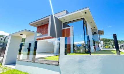 Casa com 3 quartos à venda na Rodovia Doutor Antônio Luiz Moura Gonzaga, 3340, Rio Tavares, Florianópolis, 300 m2 por R$ 4.300.000